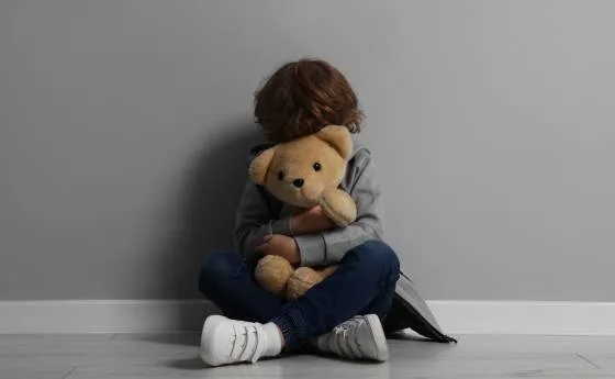 abusos y la negligencia en menores